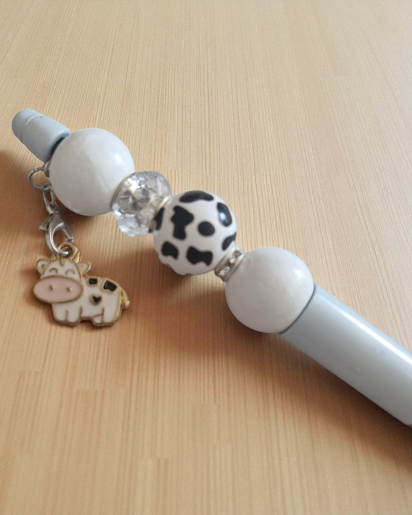 🖊️ Stylos "Vache Folle" – Chic & Mooo-d