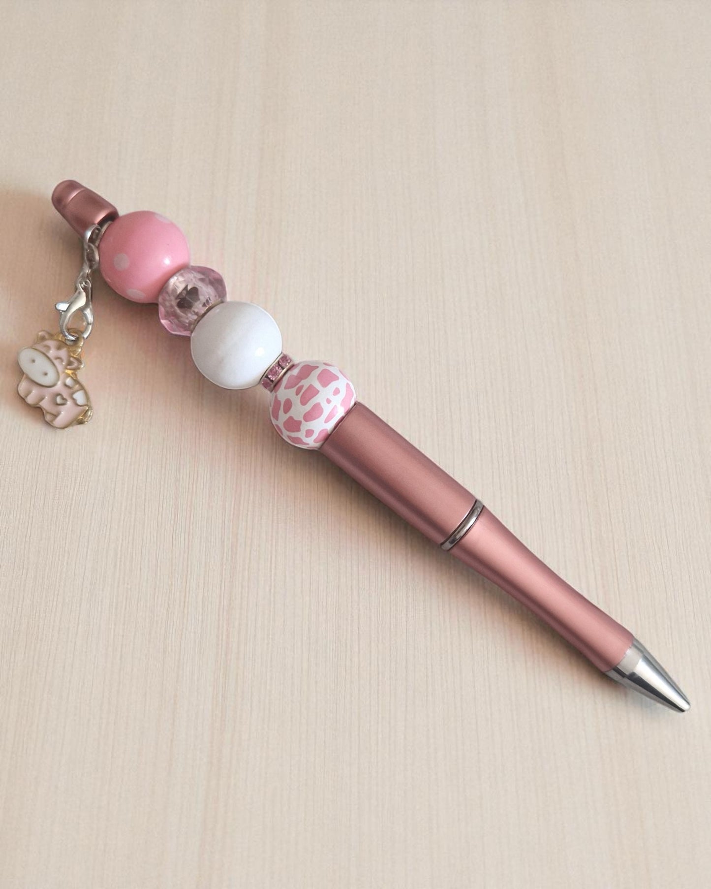 🖊️ Stylos "Vache Folle" – Chic & Mooo-d