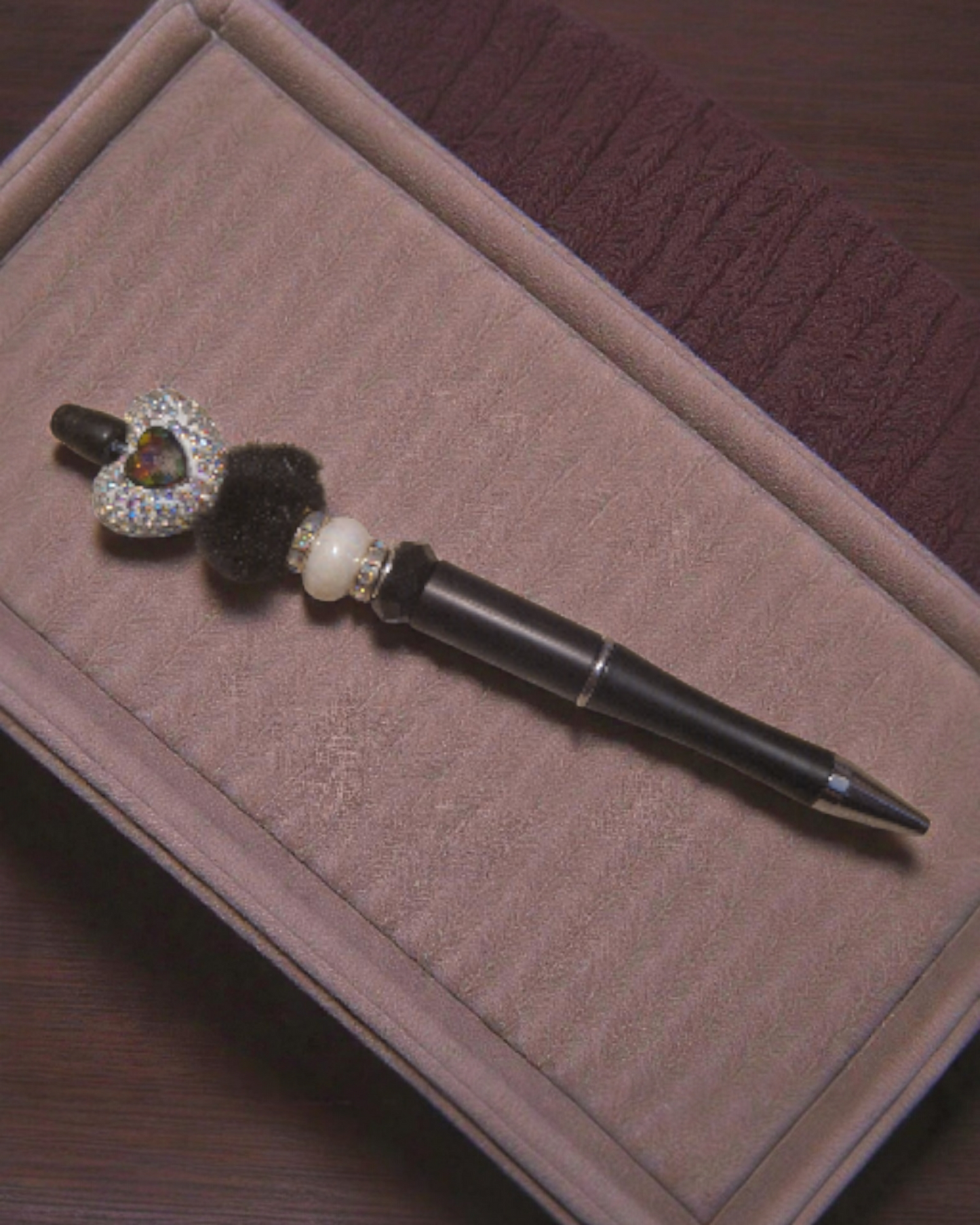 🖊️ Stylos Artisanaux “Collection Cœur & Éclat”