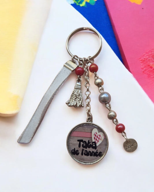 🔑 Porte-clés “Tata de l’année” – Un petit bijou pour une grande tata !