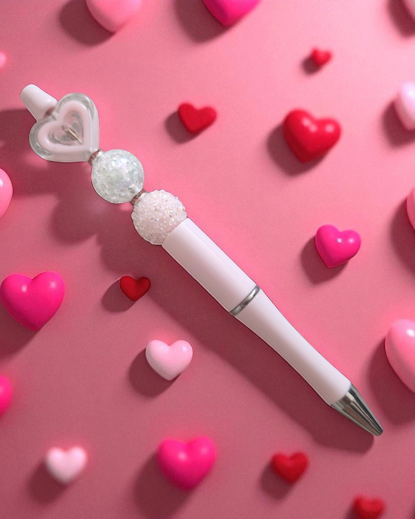 🖊️ Stylo "Coup de Cœur" – Douceur et Amour à l'encre rose 💕