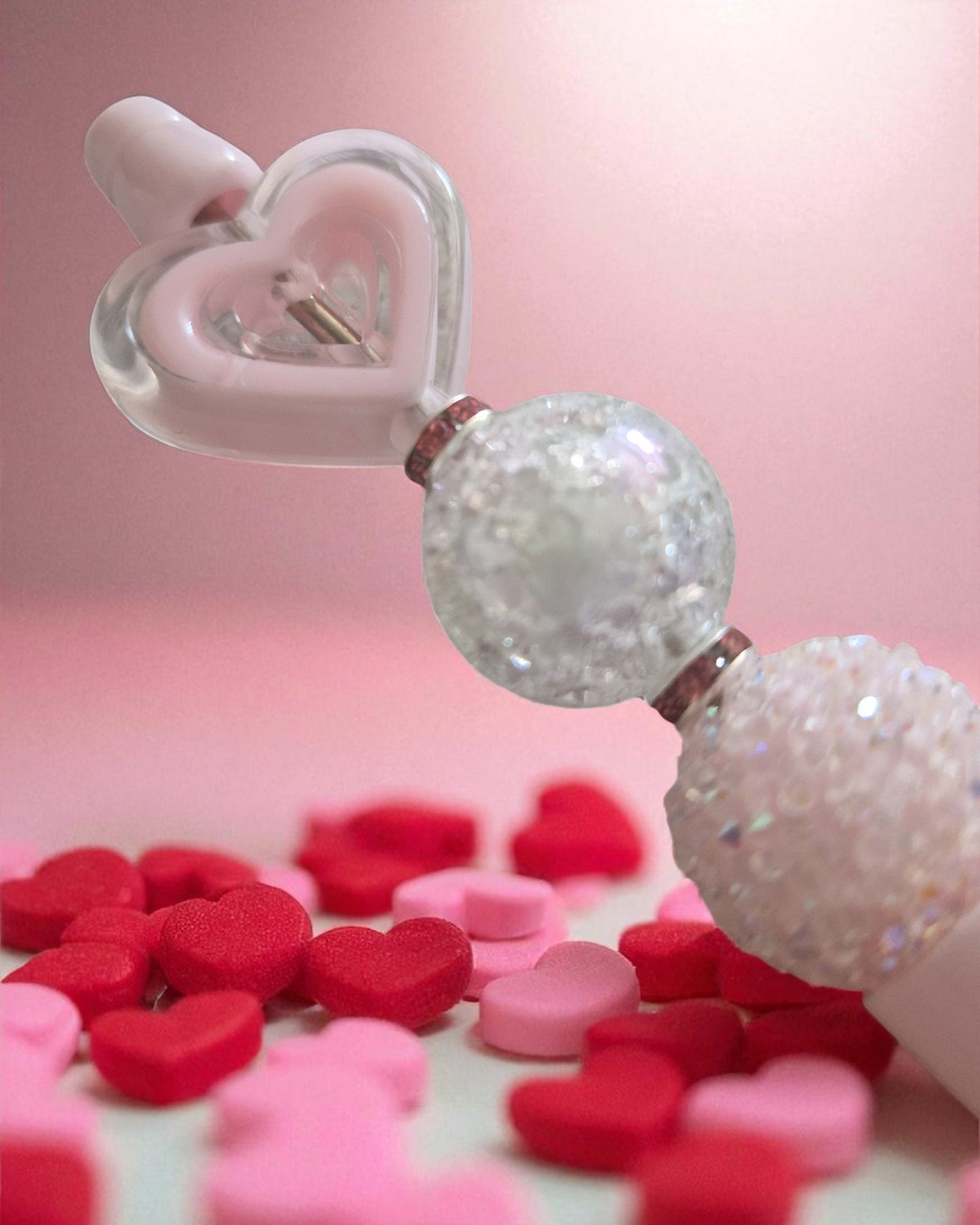 🖊️ Stylo "Coup de Cœur" – Douceur et Amour à l'encre rose 💕